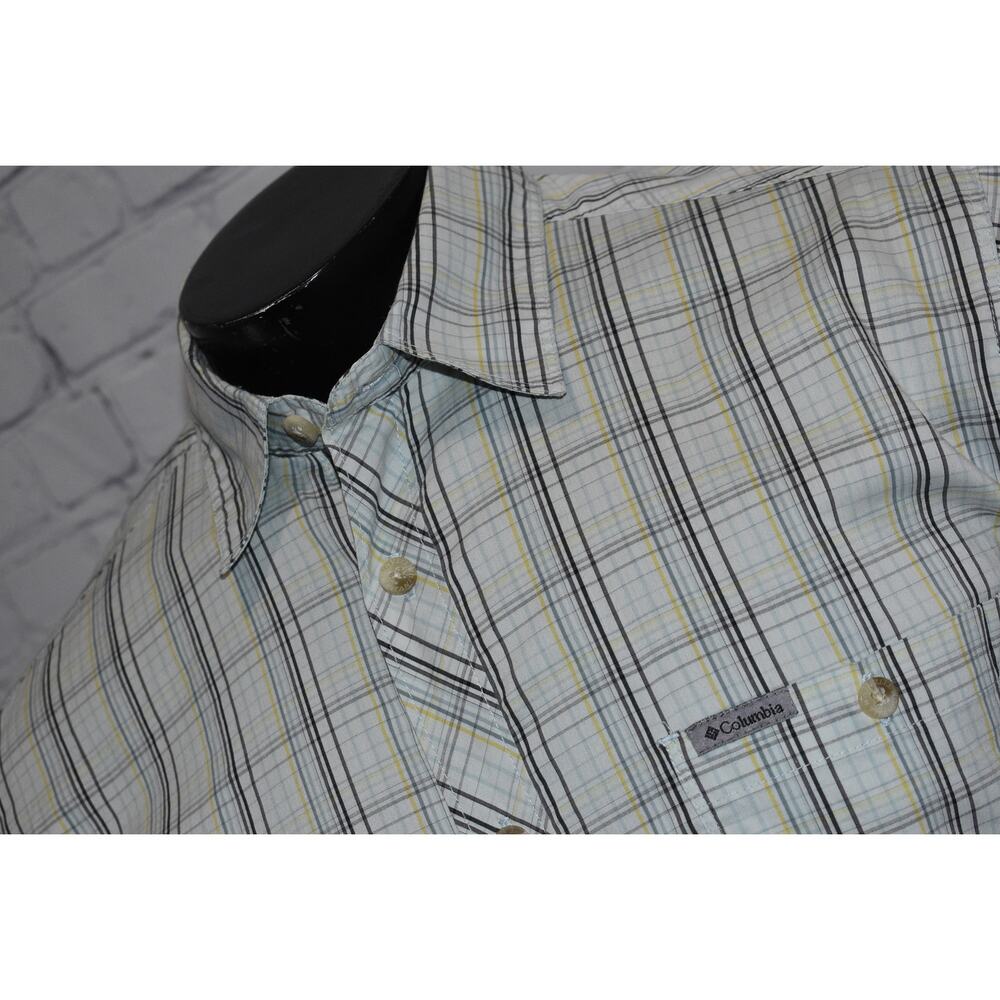 Columbia Titanium Fishing Shirt Men Size Medium Performance Hiking Vented - Picture 2 of 7